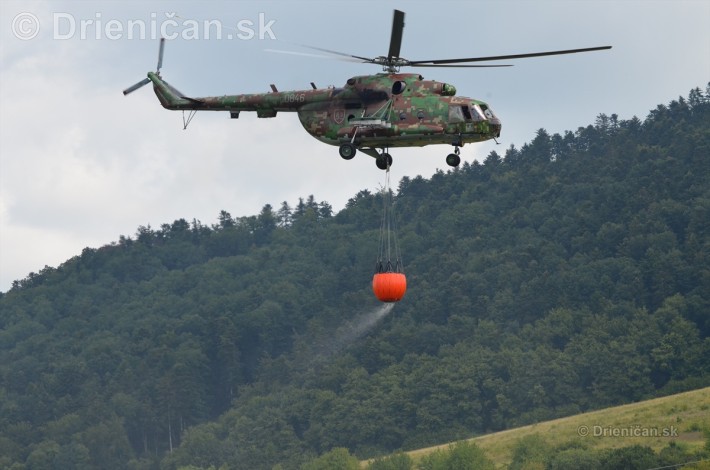 Helikoptéra aj s nákladom...