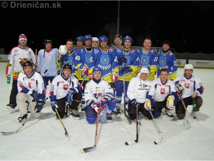 V modrom záujmová skupina hokejistov Drienice