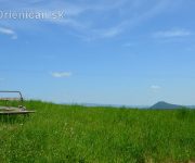 A pekné posedenie s výhľadom na Šarišský hrad